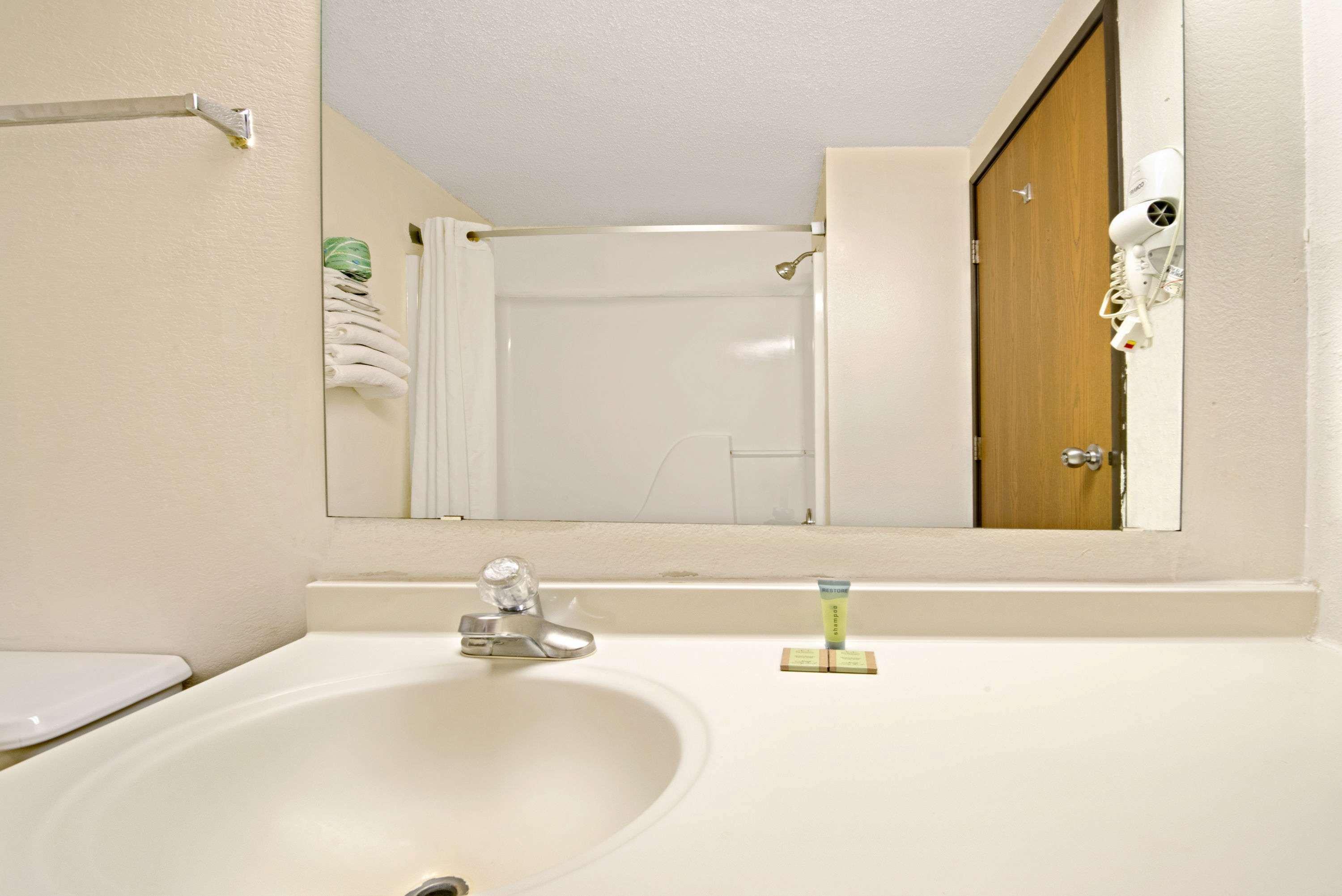 Super 8 By Wyndham Plano/Dallas Area Dış mekan fotoğraf